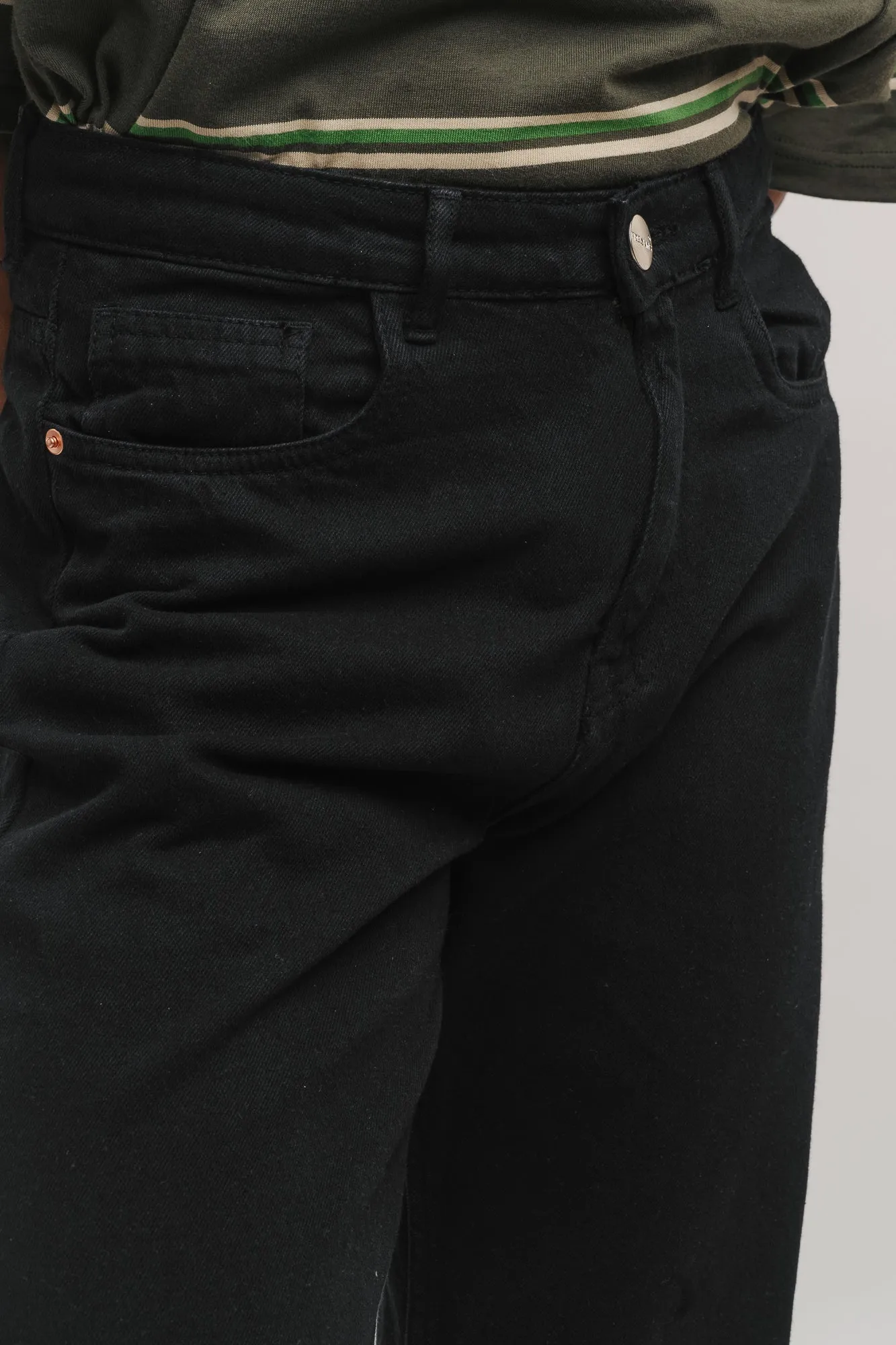 Black Classic Distressed Men's Wide Jeans