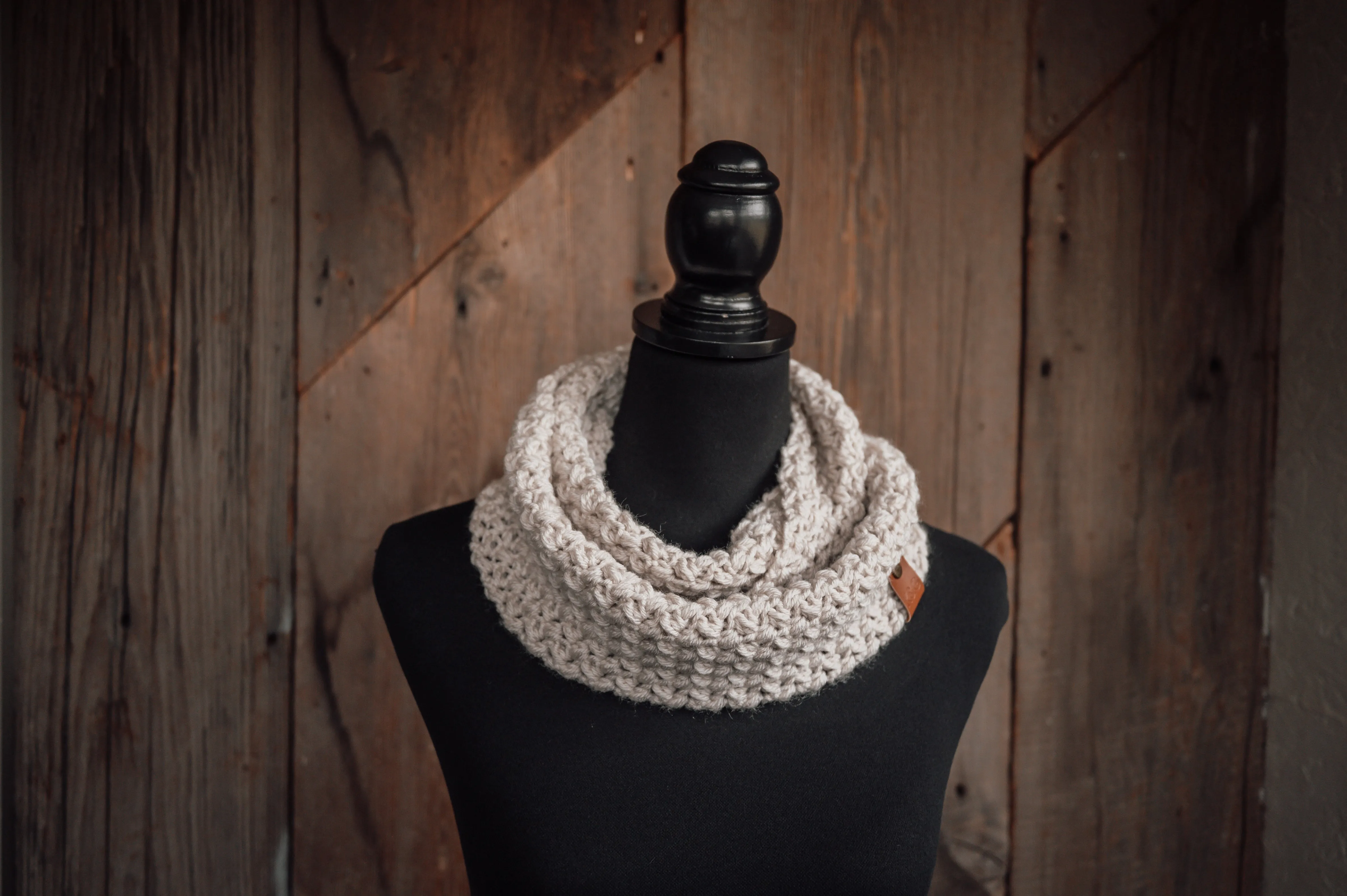 Dream Weaver Infinity Cowl - Linen