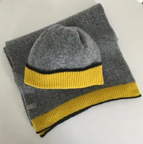 Hat and scarf super soft lambswool marled grey and yellow.