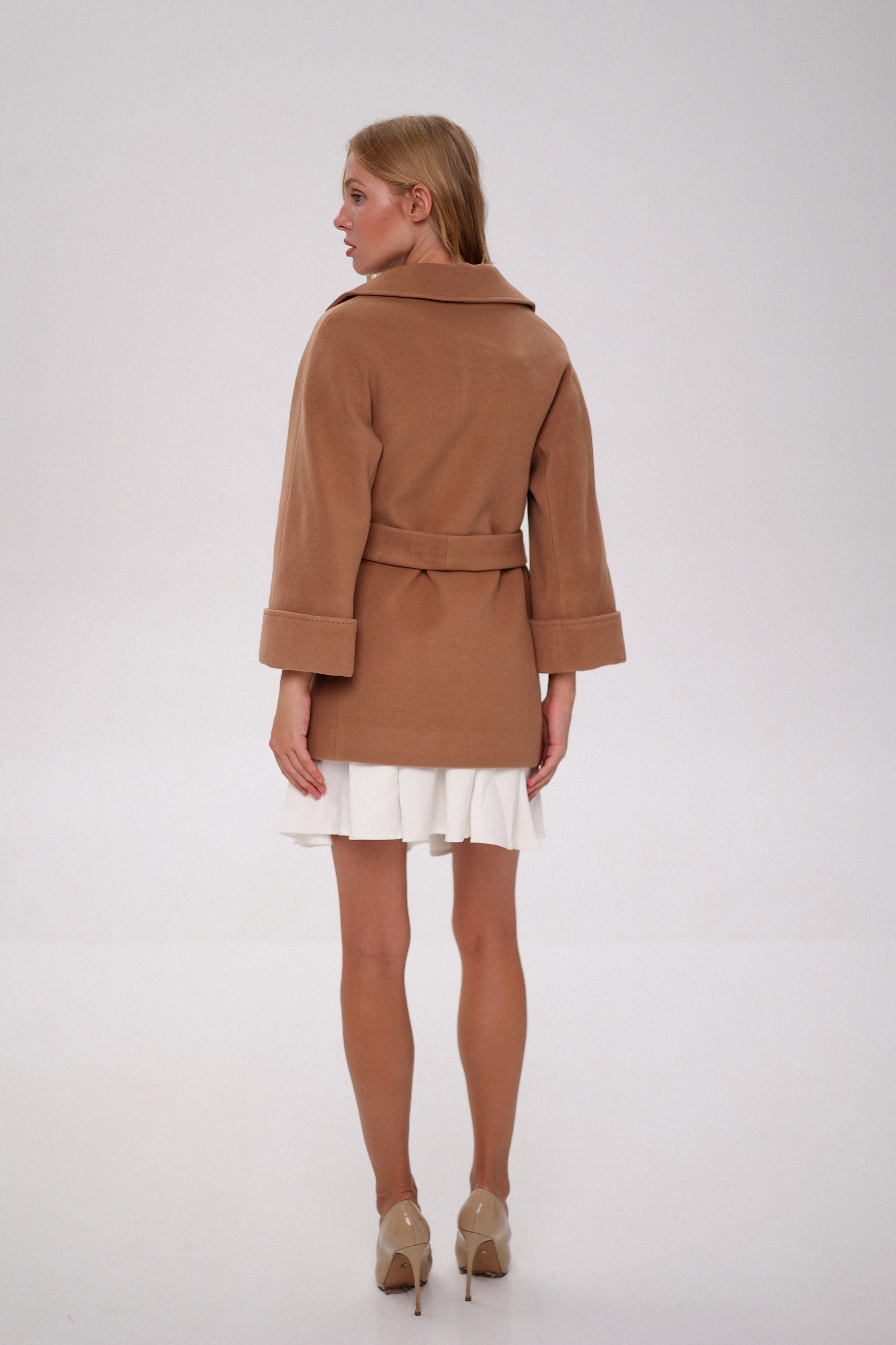 Jackie Tailored Cashmere Wool Coat in Camel