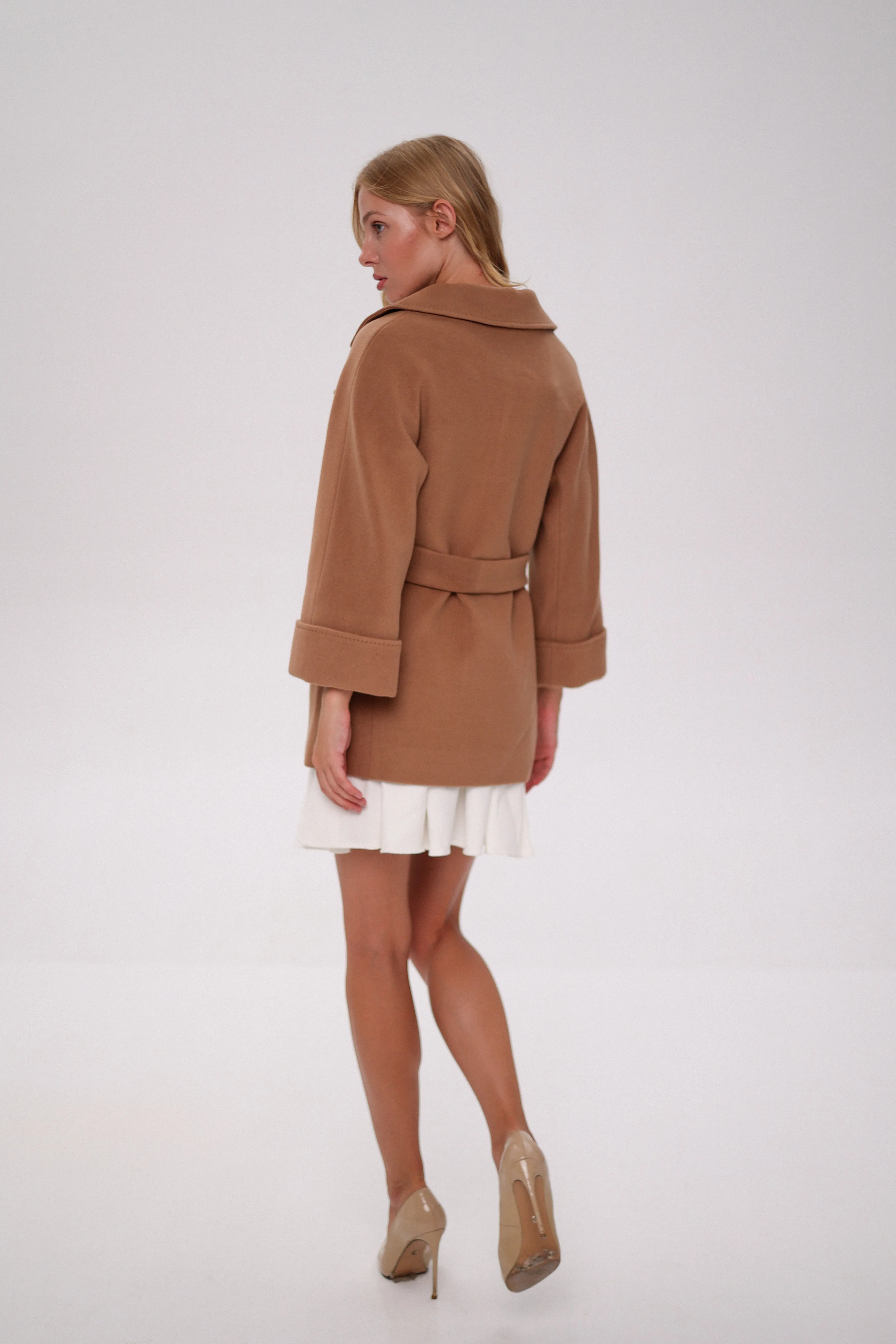 Jackie Tailored Cashmere Wool Coat in Camel