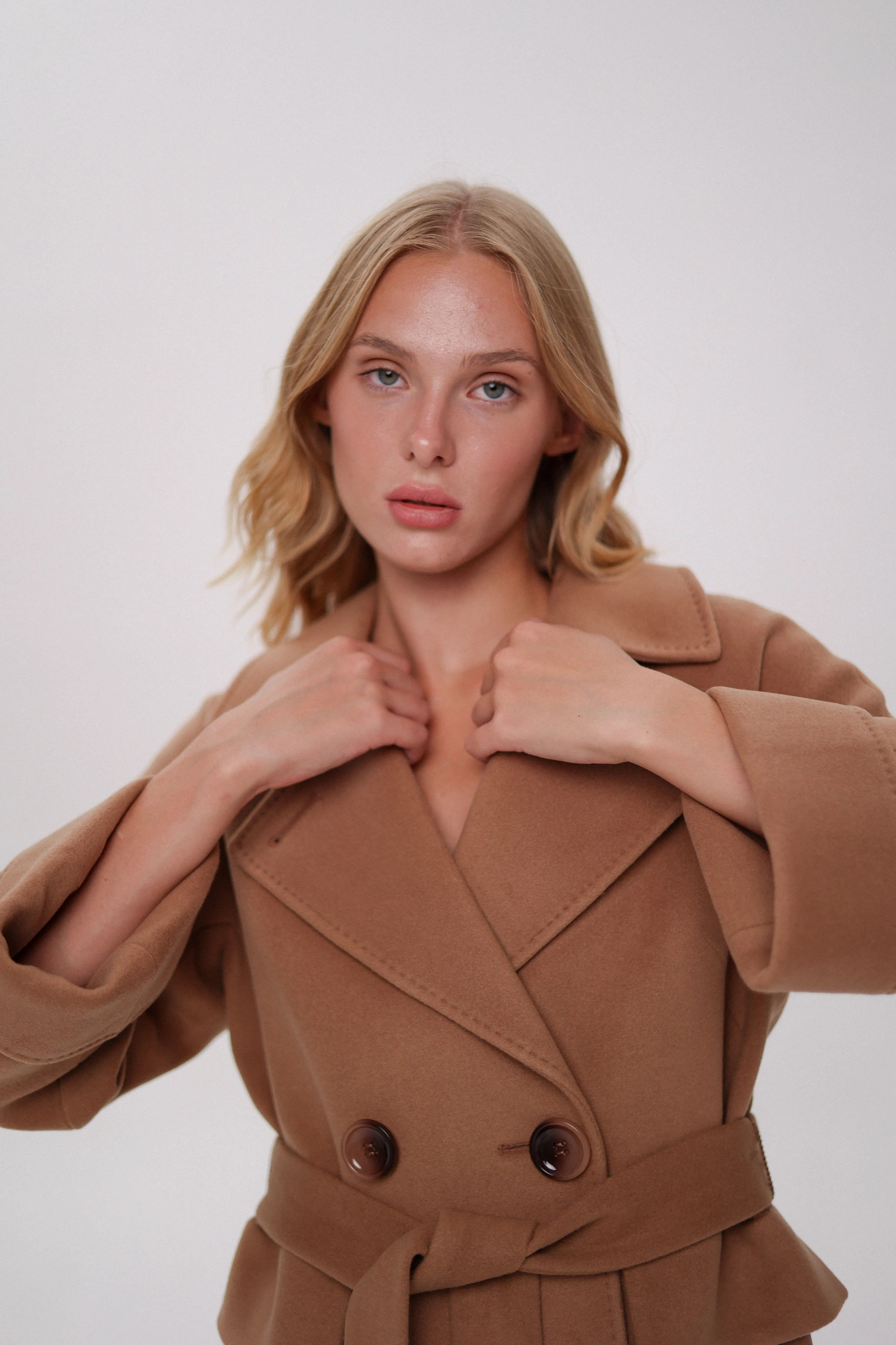 Jackie Tailored Cashmere Wool Coat in Camel