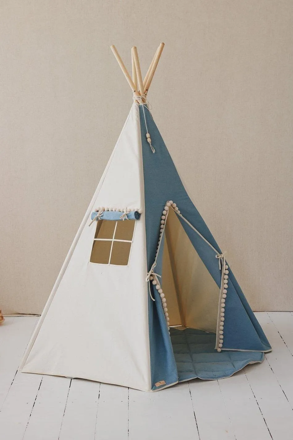 Jeans Teepee with Pompoms and Round Mat Set