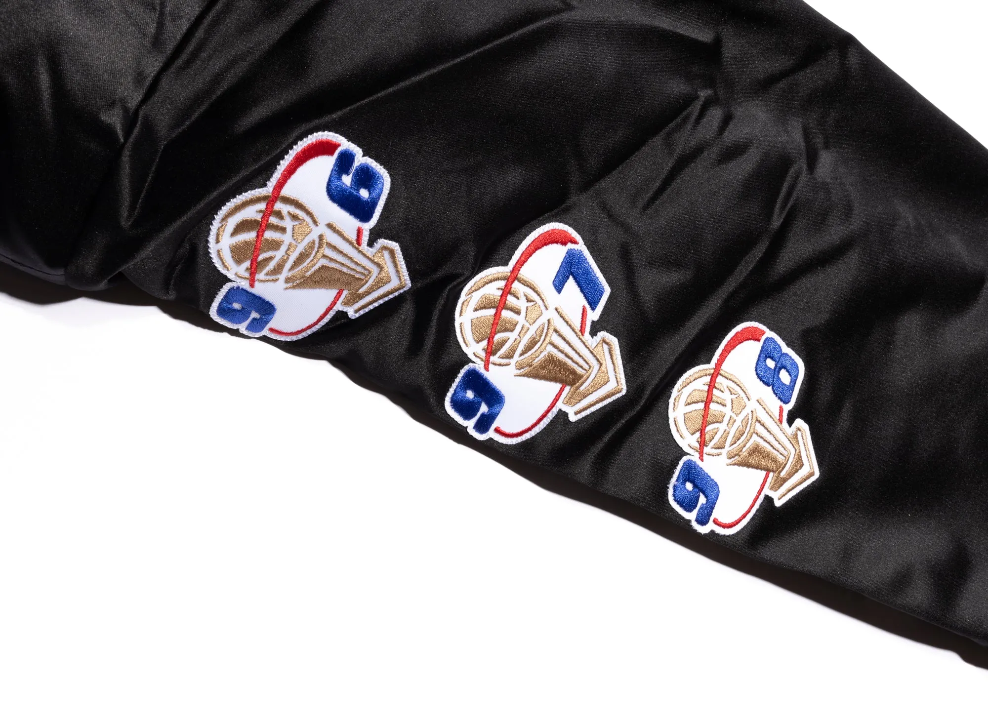 Mitchell & Ness NBA Champ City Satin Bulls Jacket