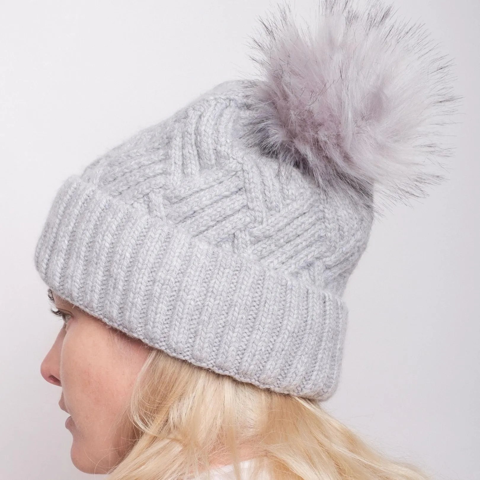 Mulberry Silk-Lined Cashmere Beanie Hat With Removable Pom Pom