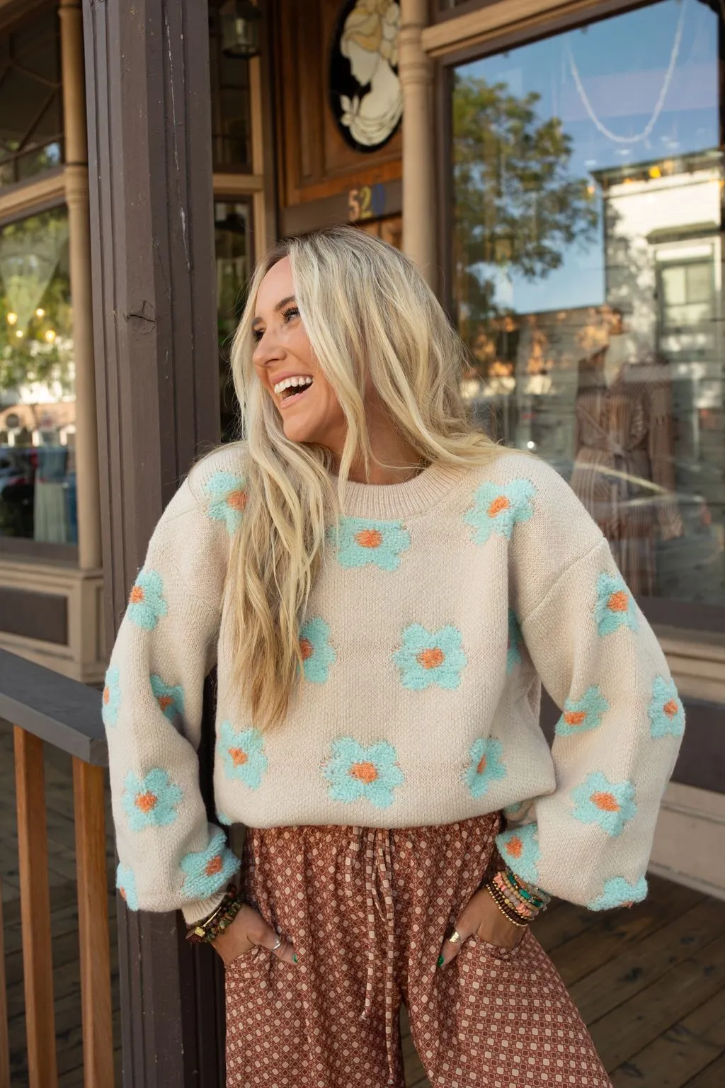 Rainy Bloom Sweater - Almond