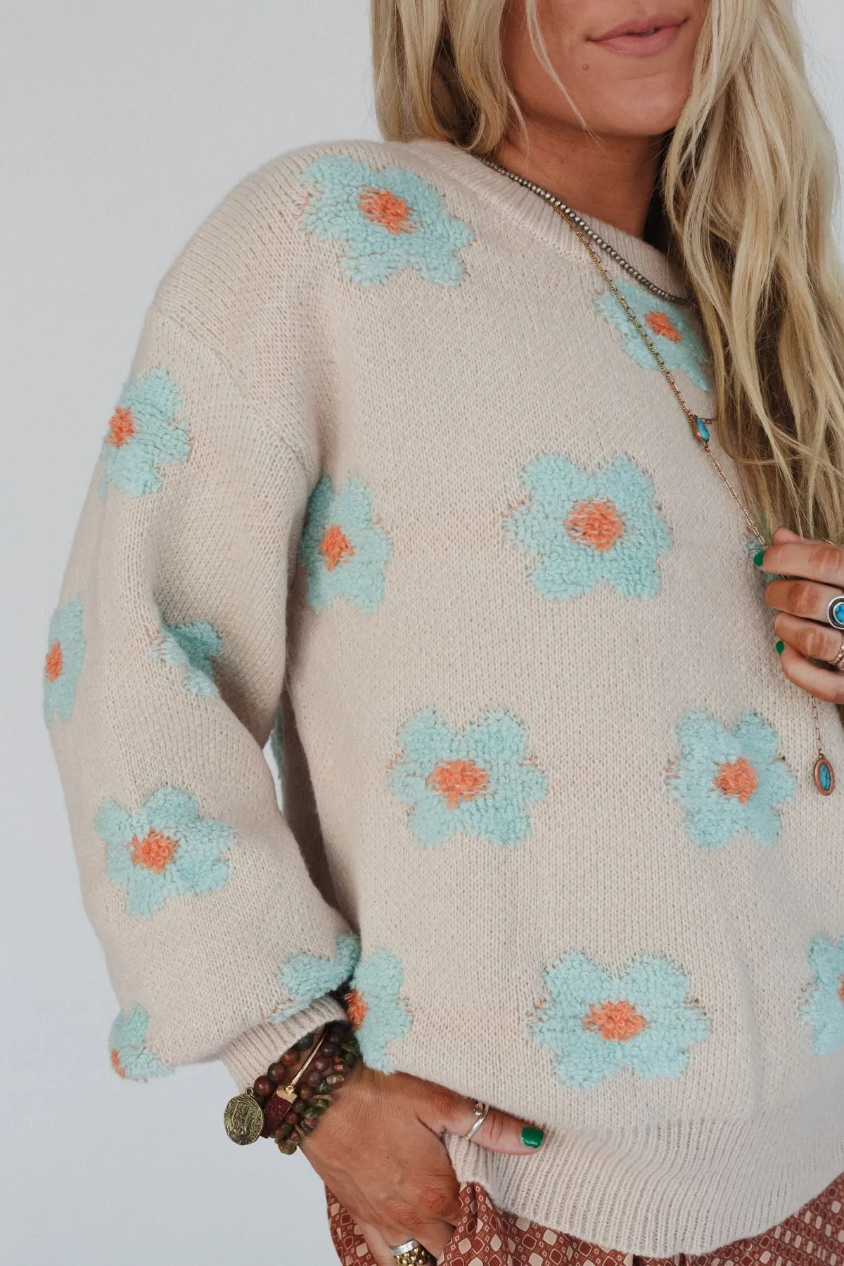 Rainy Bloom Sweater - Almond