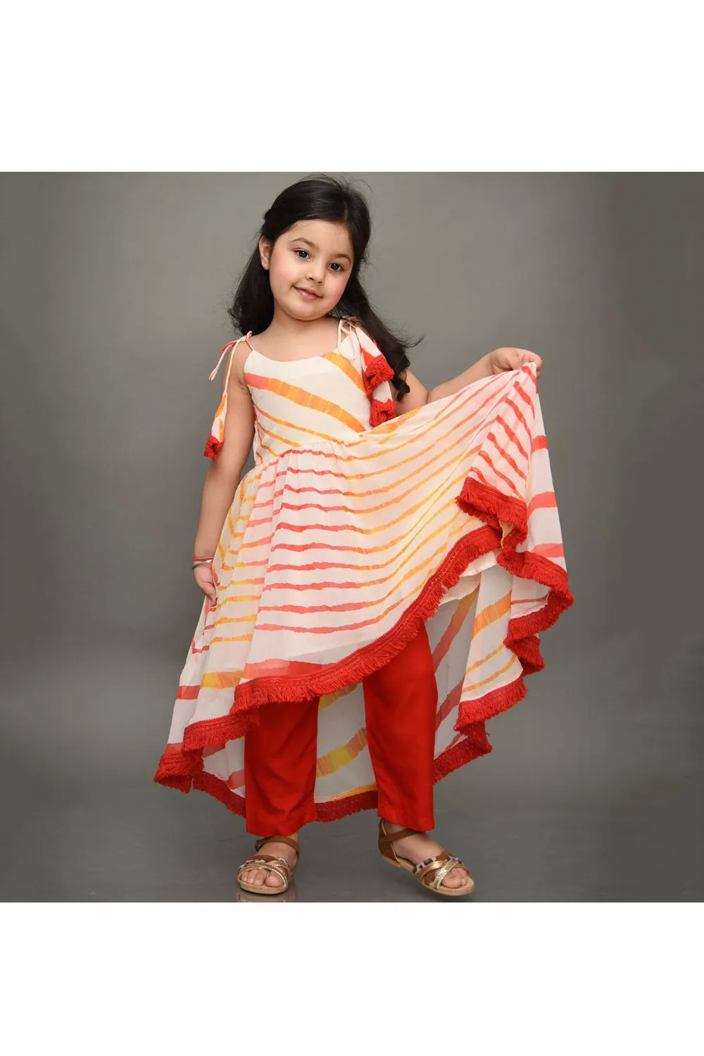 Red and white leheriya printed high low kurta with pants