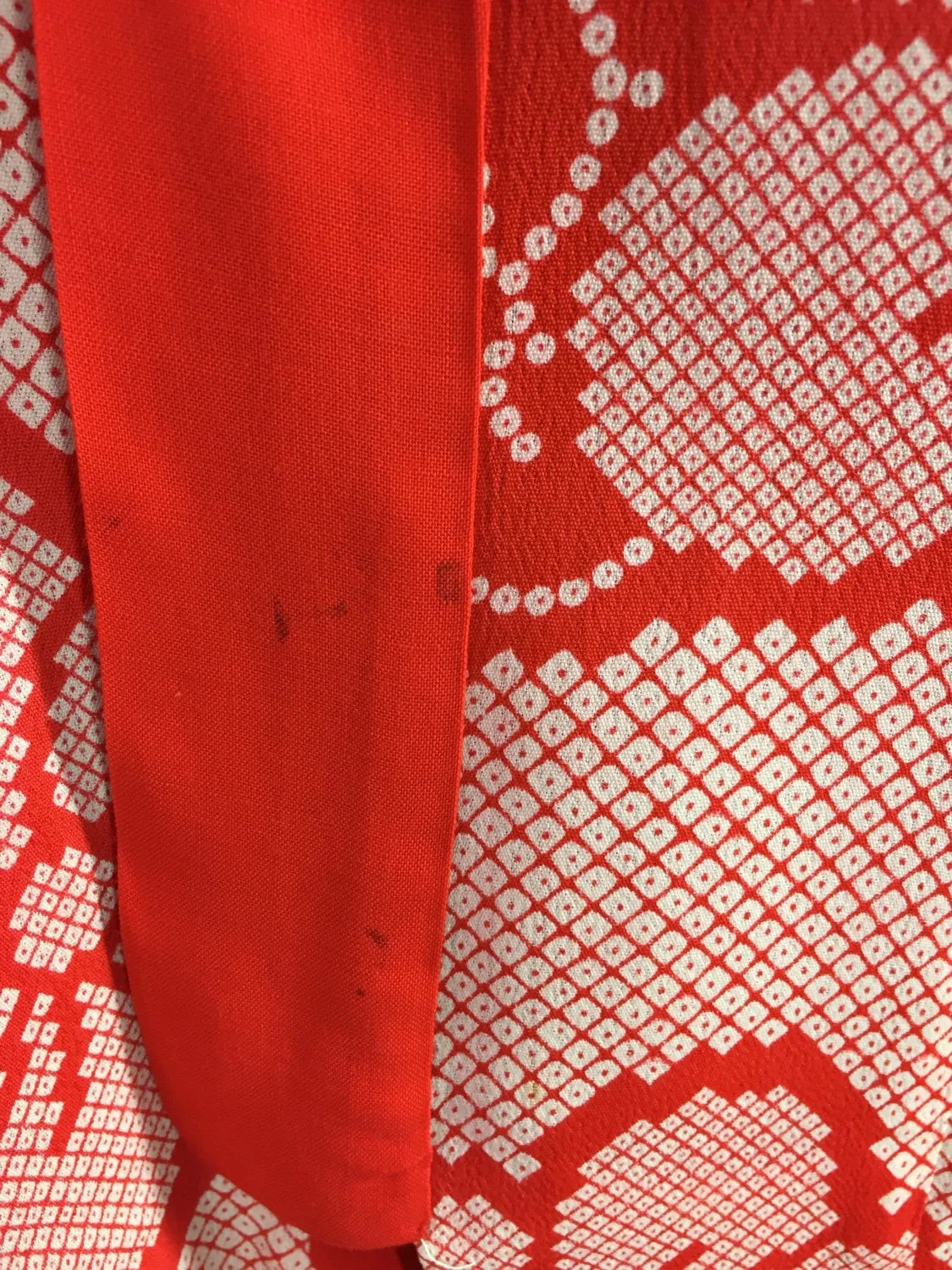 Vintage 1920s Silk Kimono Robe / Red Shibori Daisy Print